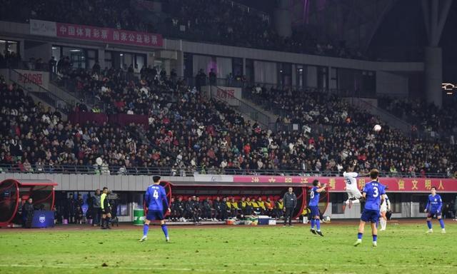 欧联倒计时,上海申花今晚状态回暖,细节引发关注,震撼外界,数据趋势出现新变化的简单介绍 欧联倒计时,上海申花今晚状态回暖,细节引发关注,震撼外界,数据趋势出现新变化的简单介绍